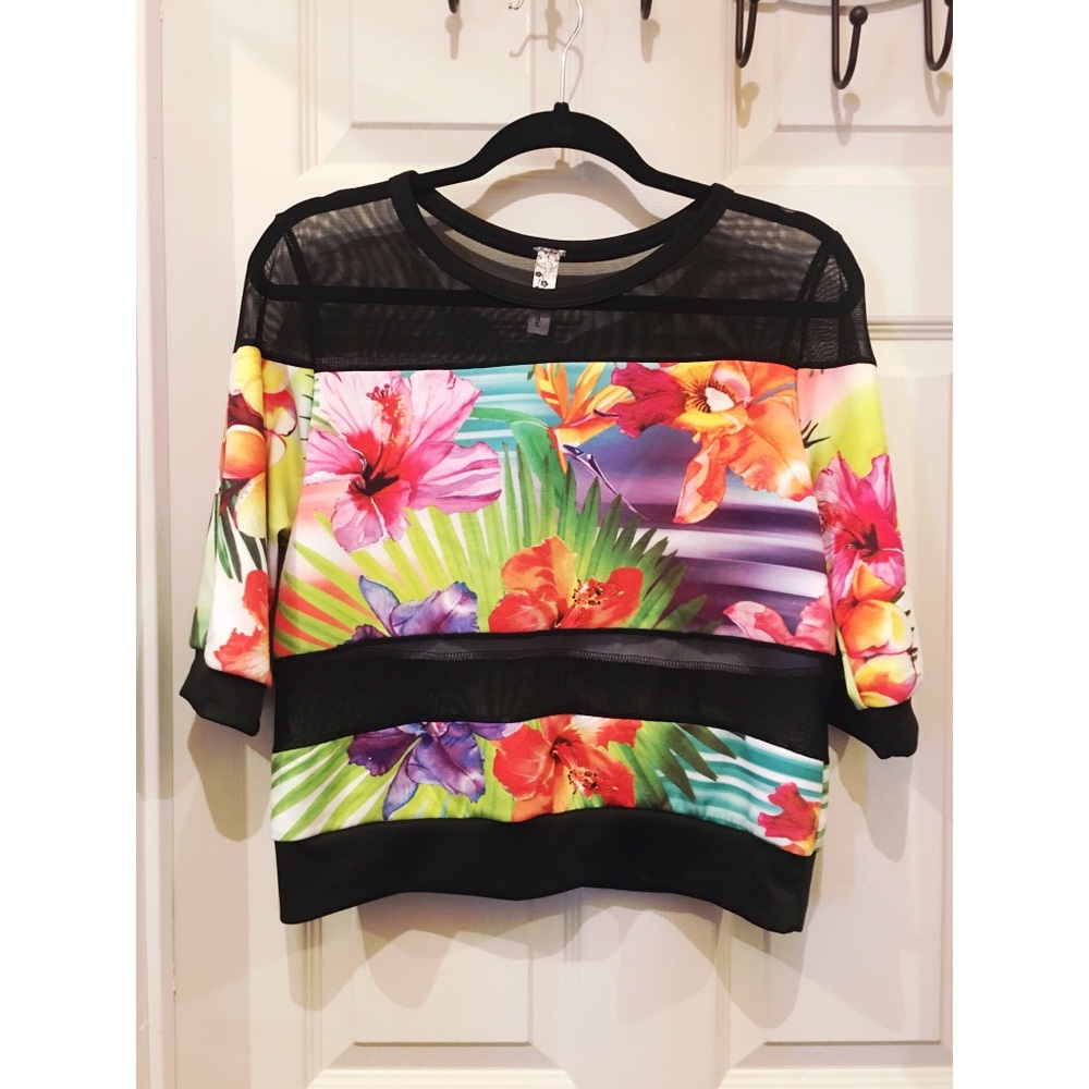 Floral Top 🌺🌺🌺